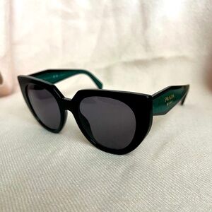 NEW Prada 14WS Cat Eye Polarized Sunglasses in Green
